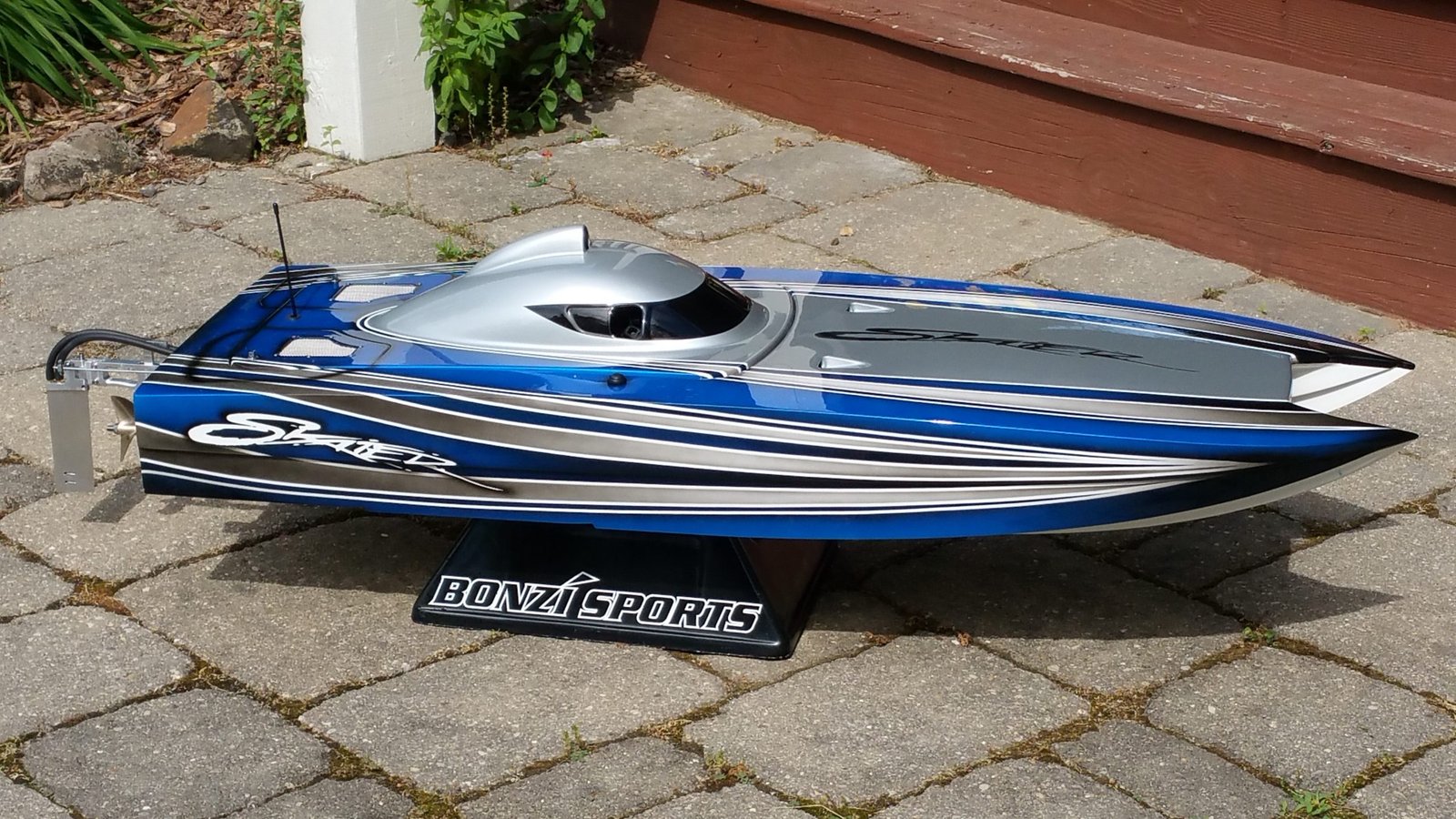 47″ Bonzi Skater Cat RC Boat – Ready to Run - BZ1 Modification
