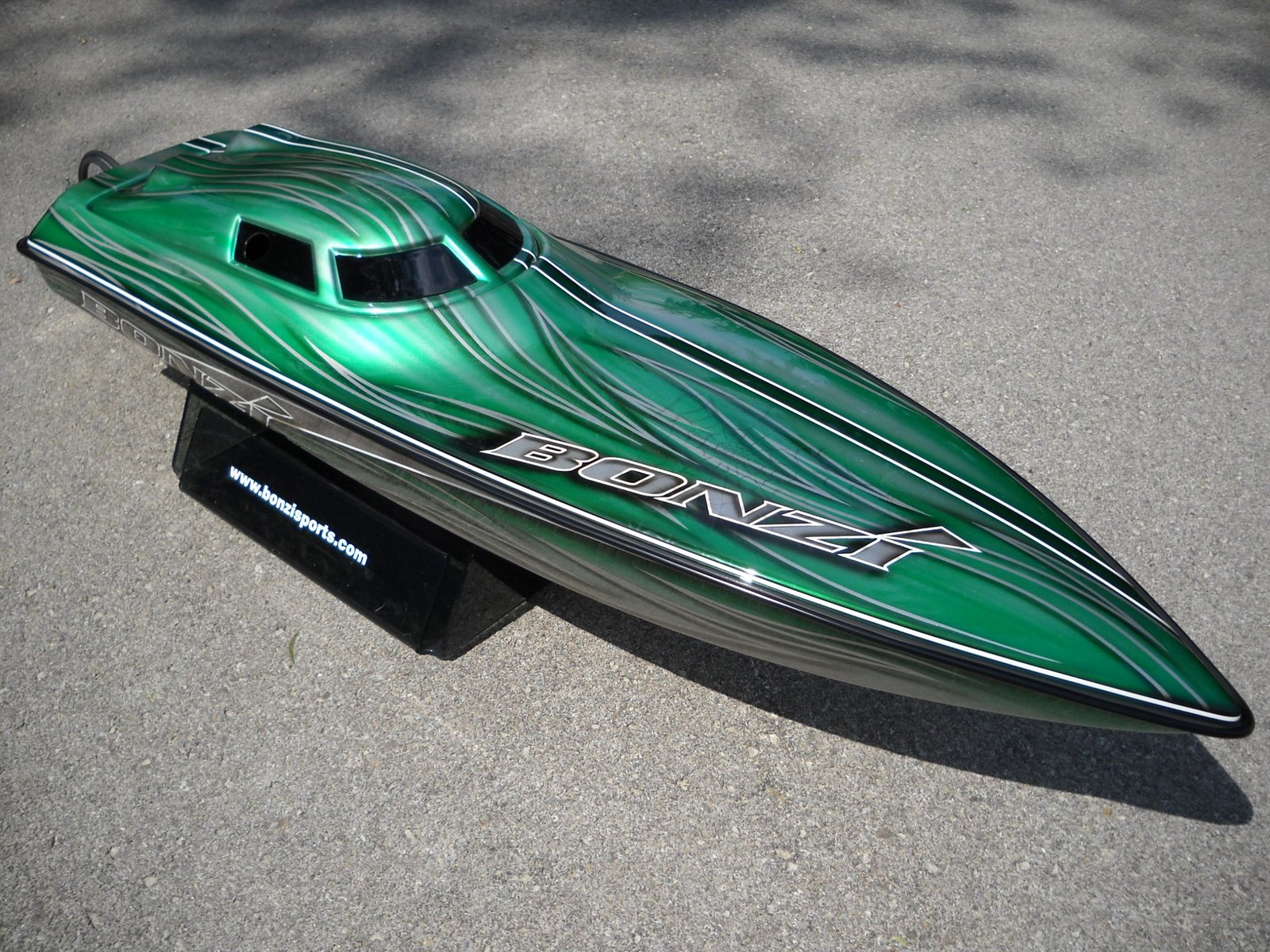 50″ Bonzi RC Boat – Ready to Run - BZ1 Modification